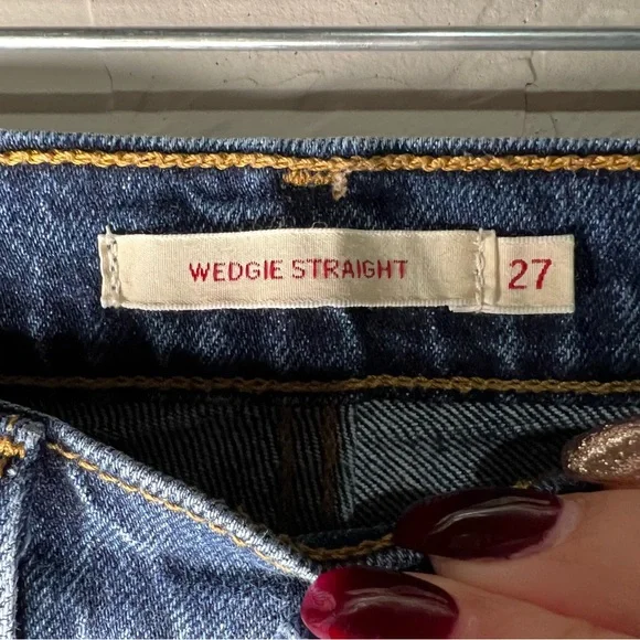 Levi’s Premium Wedgie Straight Button Fly High Rise Raw Hem Crop Denim Jeans - Picture 6 of 12